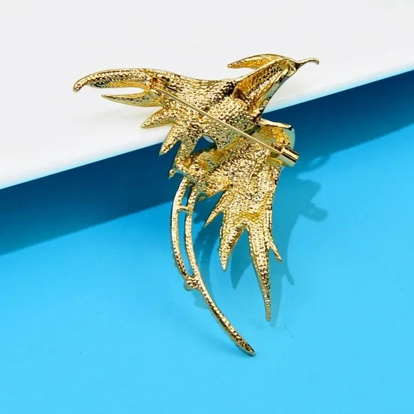 Beautiful Creative Crystal and Rhinestone Bird Brooch - Picture 3 of 3